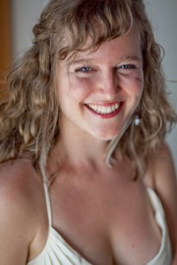 Layah Jane headshot for 5R website